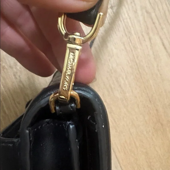 MK Michael Kors Jet Set Charm Small Phone Crossbody bag Purse - Picture 3 of 7